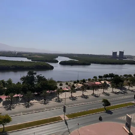 Апартаменты Stunning Corniche View Рас-эль-Хайма Экстерьер фото