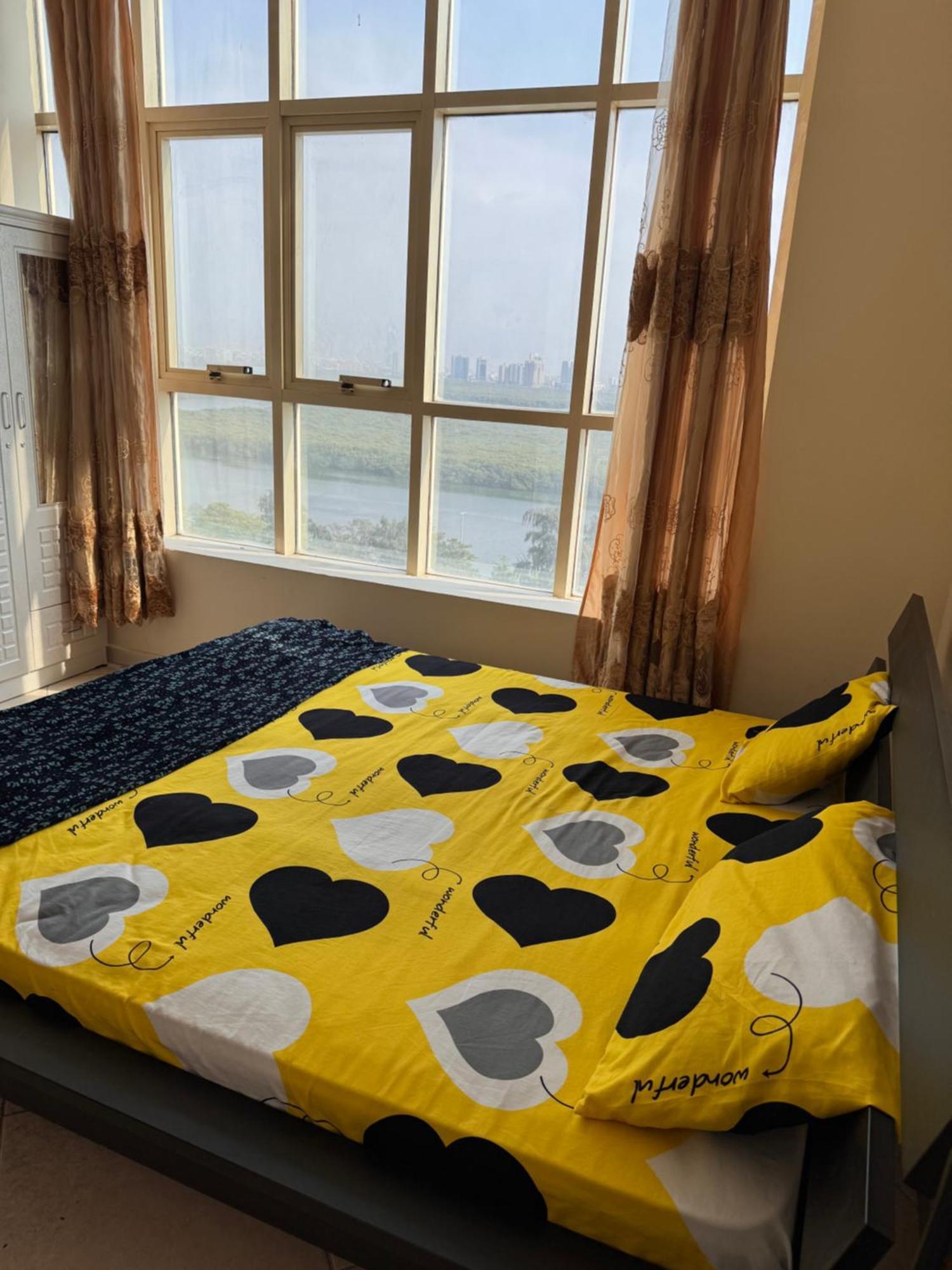 Apartment Stunning Corniche View